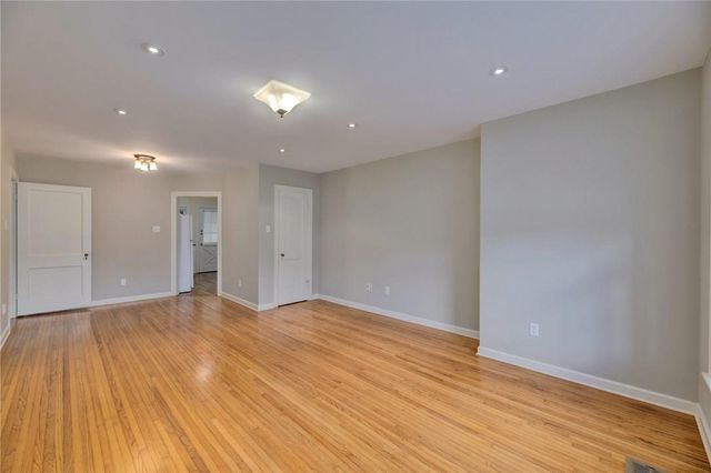 2102 Enfield RD D, Austin, TX 78703