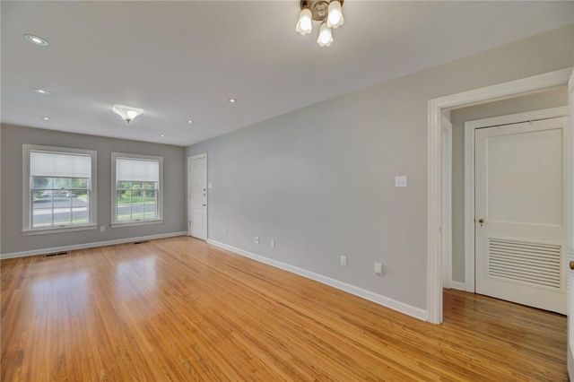 2102 Enfield RD D, Austin, TX 78703