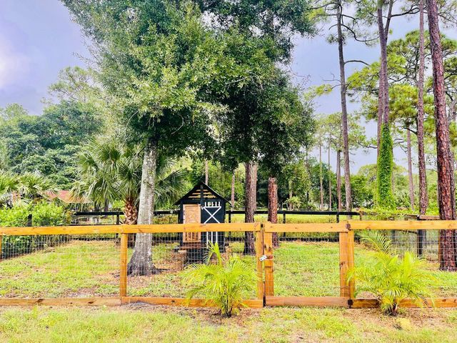 17225 78th Road N, Loxahatchee, FL 33470