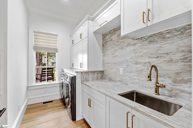 129 Mount Vista Avenue, Greenville, SC 29605