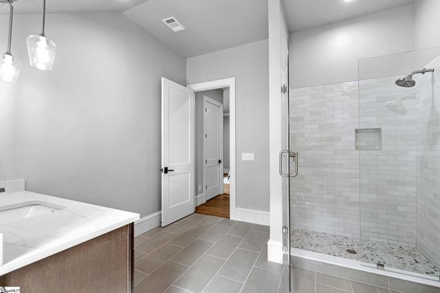 129 Mount Vista Avenue, Greenville, SC 29605