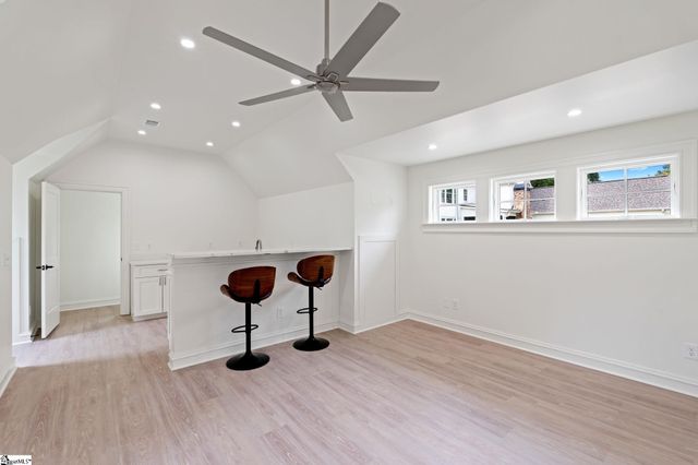 129 Mount Vista Avenue, Greenville, SC 29605