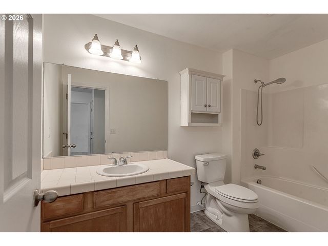 1457 Sw EDGEFIELD MEADOWS Ter, Troutdale, OR 97060