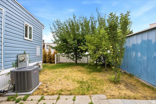 1580 W INDIAN SUMMER DR DR, Salt Lake City, UT 84116