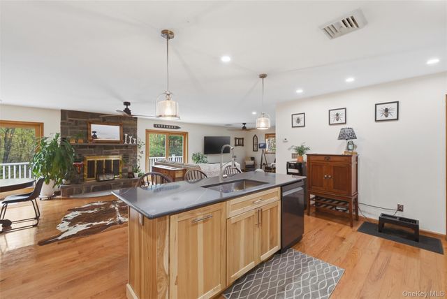 128 Sawmill Road, Red Hook, NY 12571