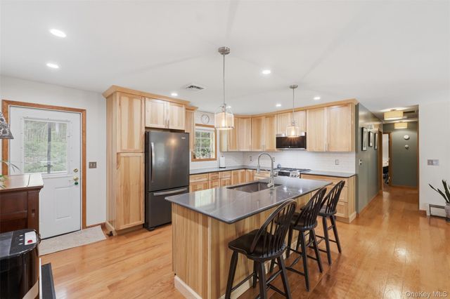 128 Sawmill Road, Red Hook, NY 12571