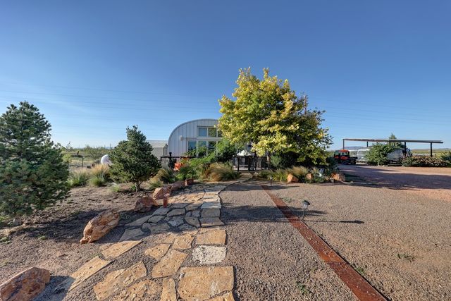 990 Antelope Hills Rd, Marfa, TX 79843