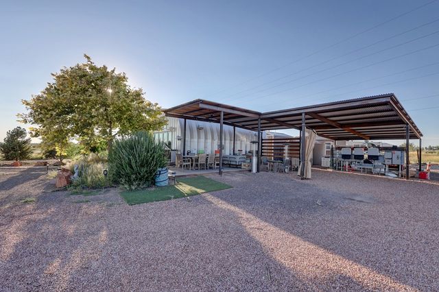 990 Antelope Hills Rd, Marfa, TX 79843