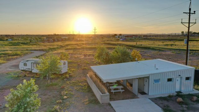 990 Antelope Hills Rd, Marfa, TX 79843