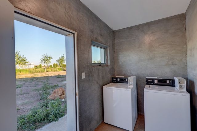 990 Antelope Hills Rd, Marfa, TX 79843