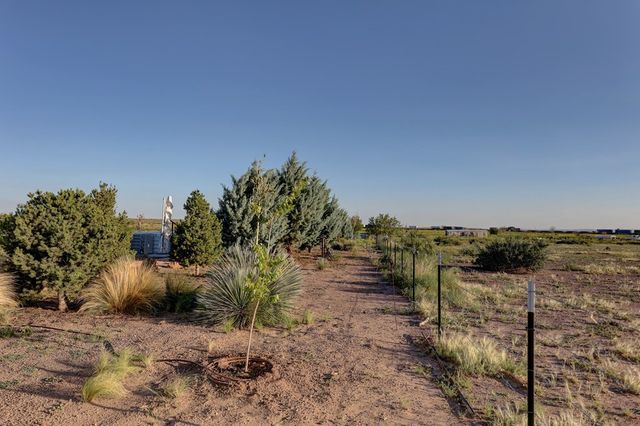 990 Antelope Hills Rd, Marfa, TX 79843