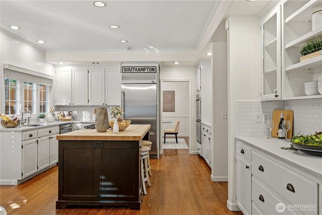 23837 SE 45th Street, Sammamish, WA 98029