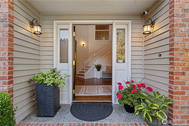23837 SE 45th Street, Sammamish, WA 98029
