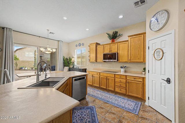 42823 N COURAGE Trail, Anthem, AZ 85086