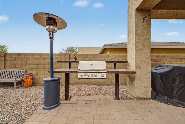 42823 N COURAGE Trail, Anthem, AZ 85086