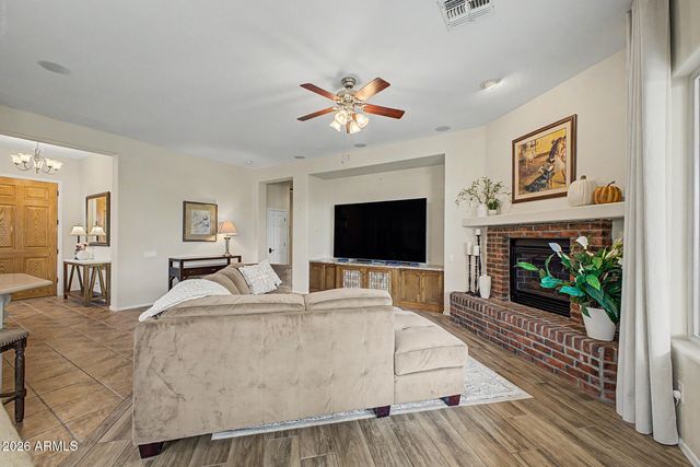 42823 N COURAGE Trail, Anthem, AZ 85086