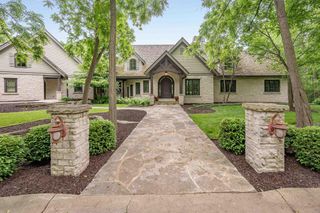 3379 LOST DAUPHIN ROAD, De Pere, WI 54115