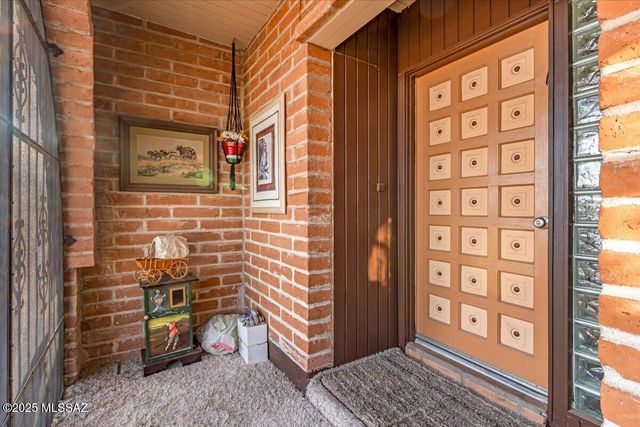 4390 N Camino Vinorama, Tucson, AZ 85750