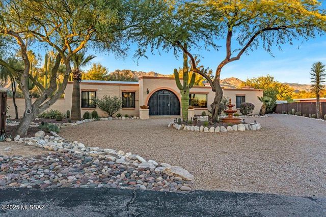 4390 N Camino Vinorama, Tucson, AZ 85750