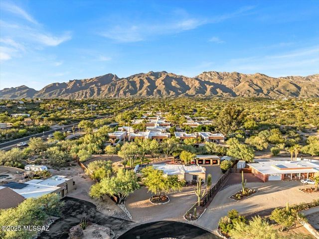 4390 N Camino Vinorama, Tucson, AZ 85750