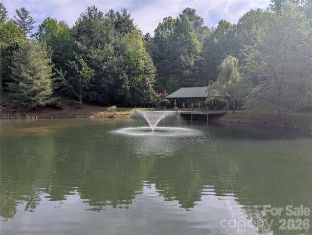 00 Hosta Lane, Hendersonville, NC 28739