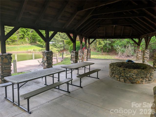 00 Hosta Lane, Hendersonville, NC 28739