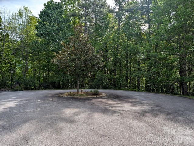 00 Hosta Lane, Hendersonville, NC 28739