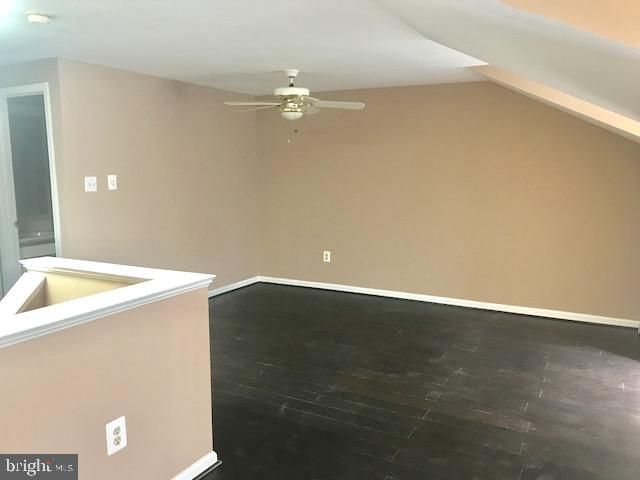 6090 NETHERTON ST, Centreville, VA 20120