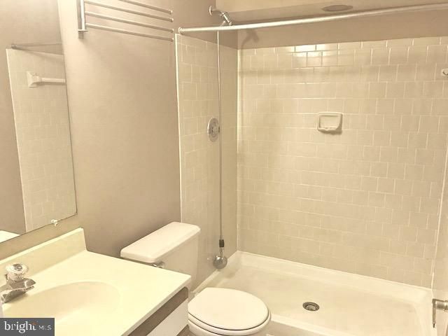 6090 NETHERTON ST, Centreville, VA 20120