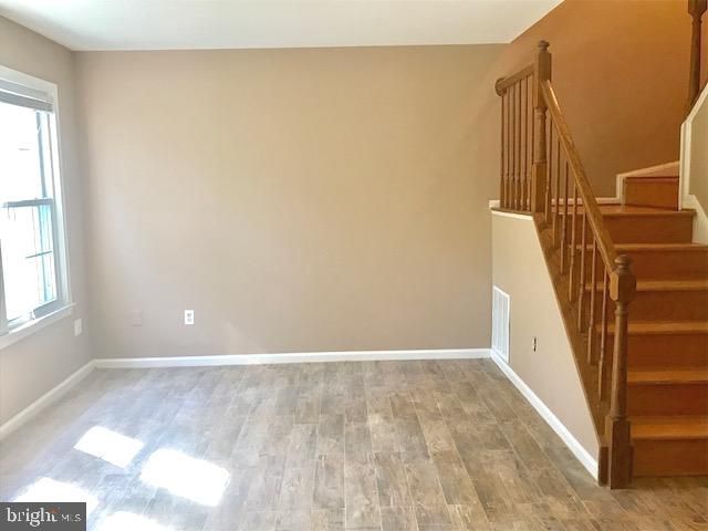 6090 NETHERTON ST, Centreville, VA 20120