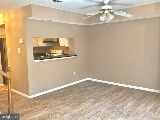 6090 NETHERTON ST, Centreville, VA 20120