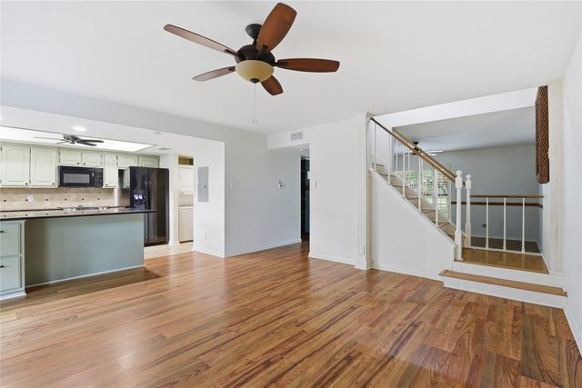 306 Westview Terrace, Arlington, TX 76013