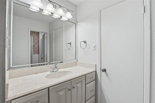 306 Westview Terrace, Arlington, TX 76013