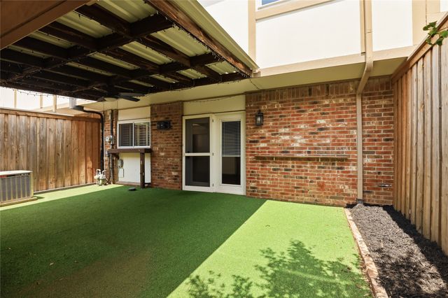 306 Westview Terrace, Arlington, TX 76013