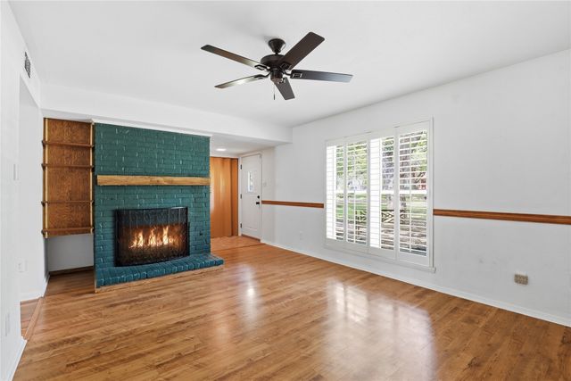 306 Westview Terrace, Arlington, TX 76013