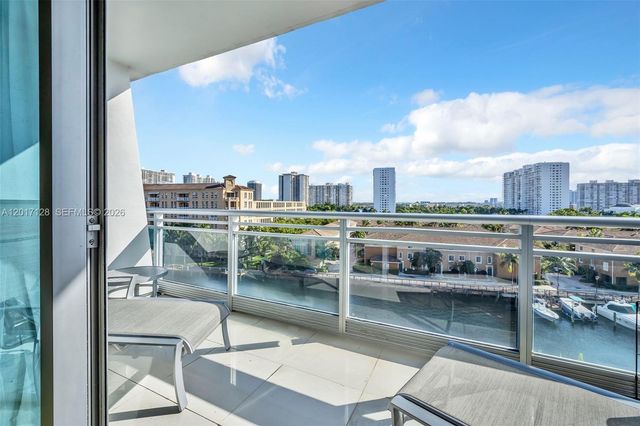 2950 NE 188th St 403, Aventura, FL 33180