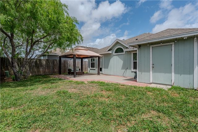 7405 Russ, Corpus Christi, TX 78414