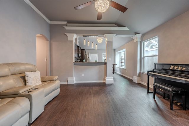 7405 Russ, Corpus Christi, TX 78414