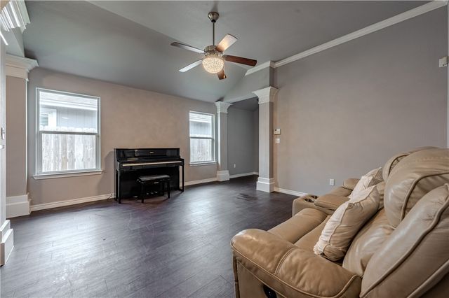 7405 Russ, Corpus Christi, TX 78414