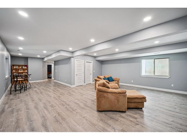 11059 E 25th Dr, Aurora, CO 80010