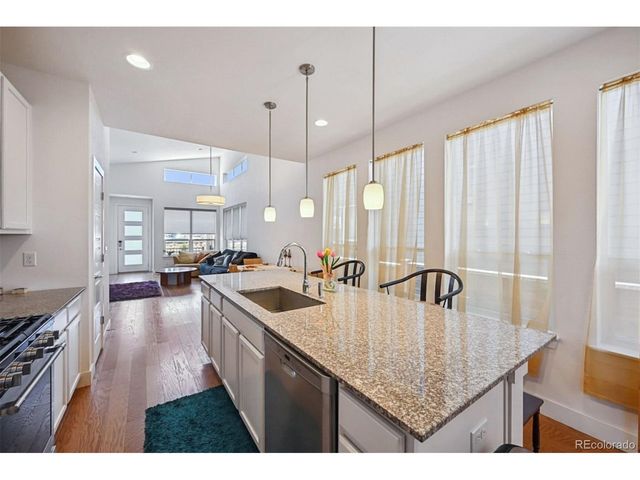 11059 E 25th Dr, Aurora, CO 80010