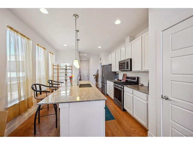 11059 E 25th Dr, Aurora, CO 80010