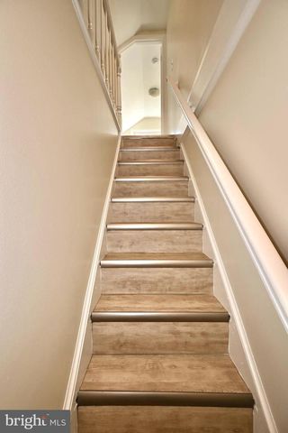 6936 REGENT LN, Falls Church, VA 22042