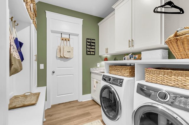 5004 Song Sparrow Way, Summerville, SC 29483