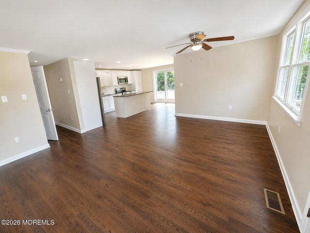 57 Shore Avenue, Manahawkin, NJ 08050