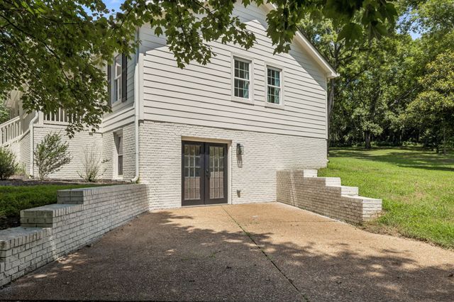 670 Northridge Rd, Columbia, TN 38401