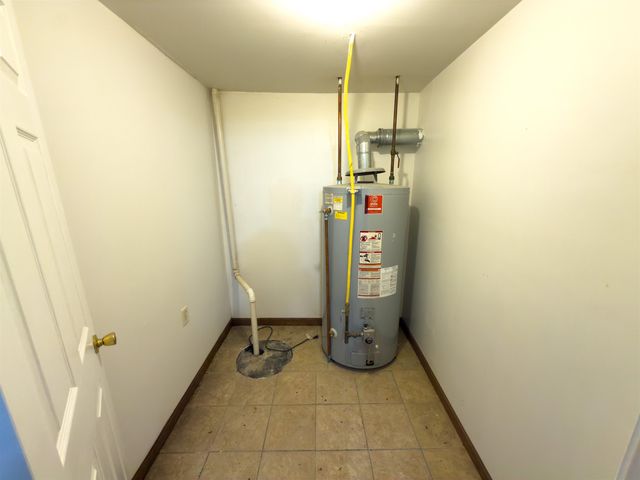 200 SW 11th St, Minot, ND 58701