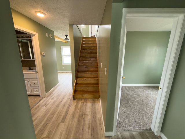 200 SW 11th St, Minot, ND 58701