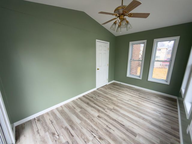 200 SW 11th St, Minot, ND 58701