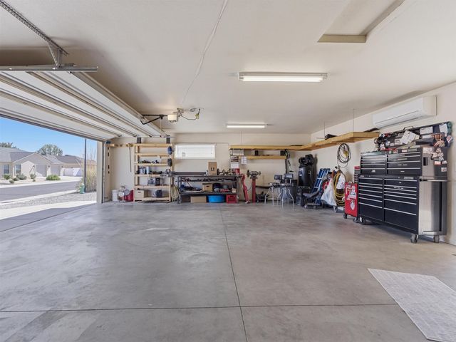 2995 Golden Hawk Way, Grand Junction, CO 81503